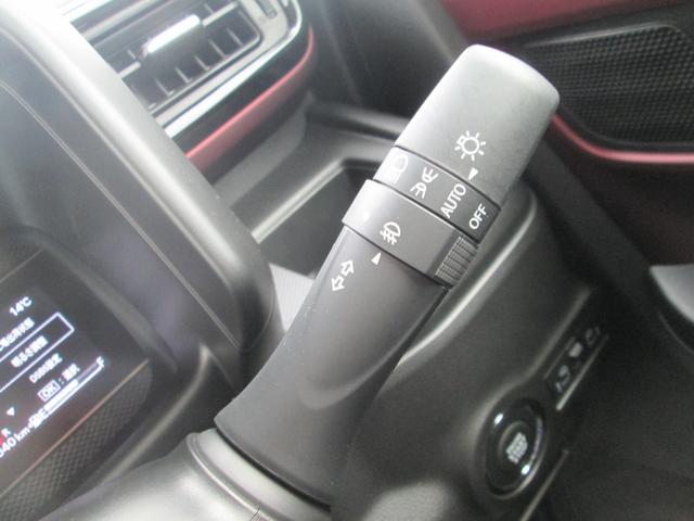 スペーシアカスタム カスタム HYBRID XSターボ FF 全方位カメラ スズキコネクト通信機 バックカメラ オートライト Bluetooth スライドドア 純正ナビ プッシュスタート シートヒーター オートエアコン スズキセーフティーサポート 衝突被害軽減システム(27枚目)