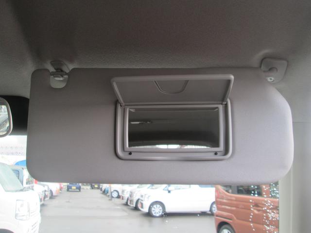 クロスビー HYBRID MV 4型 4WD 全方位カメラオーディオレス バックカメラ オートライト プッシュスタート シートヒーター オートエアコン スズキセーフティーサポート 4WD 衝突被害軽減システム アイドリングストップ 横滑り防止機能 衝突安全ボディ(32枚目)