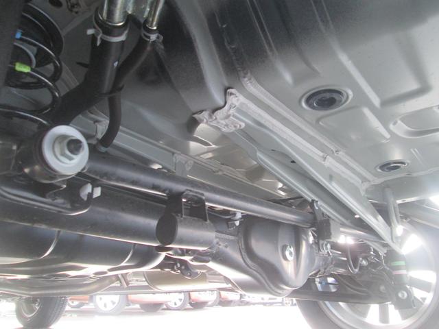クロスビー HYBRID MV 4型 4WD 全方位カメラオーディオレス バックカメラ オートライト プッシュスタート シートヒーター オートエアコン スズキセーフティーサポート 4WD 衝突被害軽減システム アイドリングストップ 横滑り防止機能 衝突安全ボディ(50枚目)