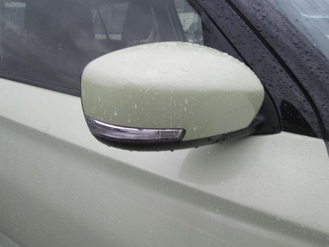 スイフト HYBRID MX 4WD オーディオレス オートライト プッシュスタート シートヒーター オートエアコン スズキセーフティーサポート 4WD 衝突被害軽減システム アイドリングストップ 横滑り防止機能 衝突安全ボディ 盗難防止システム(12枚目)