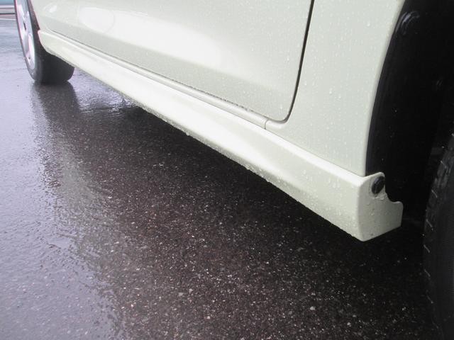 スイフト HYBRID MX 4WD オーディオレス オートライト プッシュスタート シートヒーター オートエアコン スズキセーフティーサポート 4WD 衝突被害軽減システム アイドリングストップ 横滑り防止機能 衝突安全ボディ 盗難防止システム(13枚目)