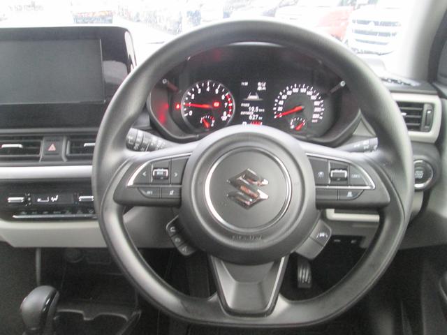 スイフト HYBRID MX 4WD オーディオレス オートライト プッシュスタート シートヒーター オートエアコン スズキセーフティーサポート 4WD 衝突被害軽減システム アイドリングストップ 横滑り防止機能 衝突安全ボディ 盗難防止システム(17枚目)