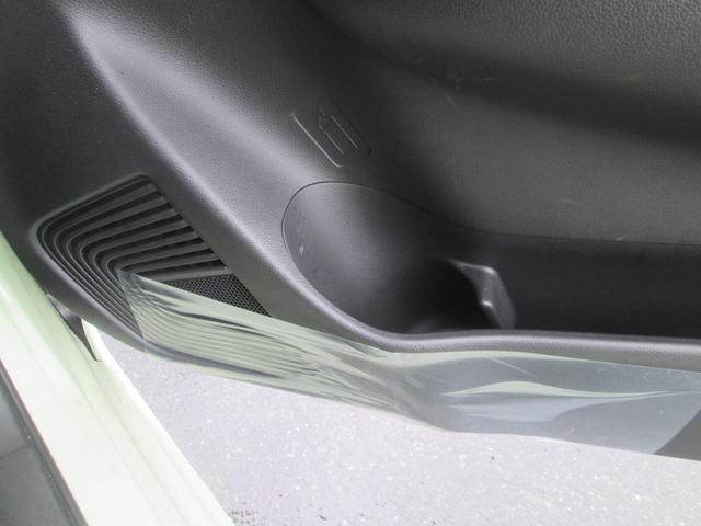 スイフト HYBRID MX 4WD オーディオレス オートライト プッシュスタート シートヒーター オートエアコン スズキセーフティーサポート 4WD 衝突被害軽減システム アイドリングストップ 横滑り防止機能 衝突安全ボディ 盗難防止システム(37枚目)