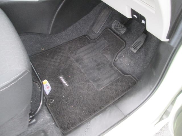 スイフト HYBRID MX 4WD オーディオレス オートライト プッシュスタート シートヒーター オートエアコン スズキセーフティーサポート 4WD 衝突被害軽減システム アイドリングストップ 横滑り防止機能 衝突安全ボディ 盗難防止システム(38枚目)