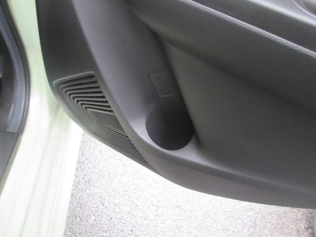 スイフト HYBRID MX 4WD オーディオレス オートライト プッシュスタート シートヒーター オートエアコン スズキセーフティーサポート 4WD 衝突被害軽減システム アイドリングストップ 横滑り防止機能 衝突安全ボディ 盗難防止システム(42枚目)