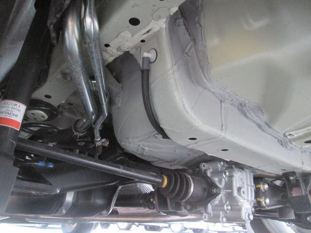 スイフト HYBRID MX 4WD オーディオレス オートライト プッシュスタート シートヒーター オートエアコン スズキセーフティーサポート 4WD 衝突被害軽減システム アイドリングストップ 横滑り防止機能 衝突安全ボディ 盗難防止システム(49枚目)