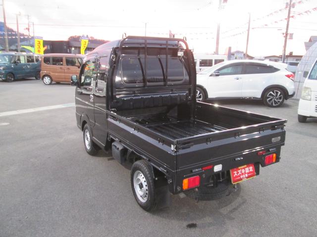 スーパーキャリイ スーパーキャリイ　Ｘ　４型　４ＷＤ　オーディオレス　キーレスキー　作業灯　パワーウインド　オートライト　スズキセーフティーサポート　４ＷＤ　衝突被害軽減システム　アイドリングストップ　横滑り防止機能　衝突安全ボディ　盗難防止システム（7枚目）
