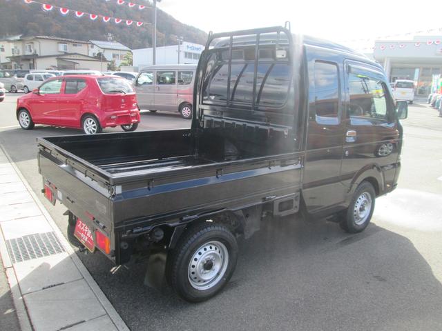 スーパーキャリイ スーパーキャリイ　Ｘ　４型　４ＷＤ　オーディオレス　キーレスキー　作業灯　パワーウインド　オートライト　スズキセーフティーサポート　４ＷＤ　衝突被害軽減システム　アイドリングストップ　横滑り防止機能　衝突安全ボディ　盗難防止システム（18枚目）