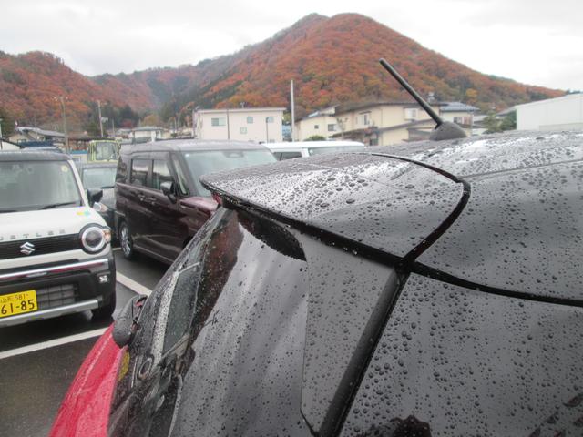 スイフト HYBRID MX FF オーディオレス オートライト プッシュスタート シートヒーター オートエアコン スズキセーフティーサポート 衝突被害軽減システム アイドリングストップ 横滑り防止機能 衝突安全ボディ 盗難防止システム(14枚目)