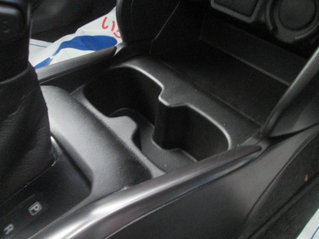 スイフト HYBRID MX FF オーディオレス オートライト プッシュスタート シートヒーター オートエアコン スズキセーフティーサポート 衝突被害軽減システム アイドリングストップ 横滑り防止機能 衝突安全ボディ 盗難防止システム(29枚目)