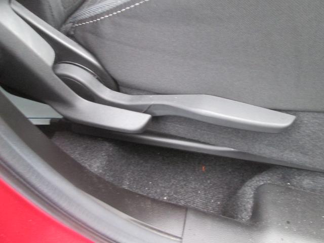 スイフト HYBRID MX FF オーディオレス オートライト プッシュスタート シートヒーター オートエアコン スズキセーフティーサポート 衝突被害軽減システム アイドリングストップ 横滑り防止機能 衝突安全ボディ 盗難防止システム(40枚目)