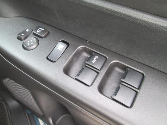 スペーシア ギア HYBRID XZターボ FF 全方位カメラ ナビ スズキコネクト通信機器 バックカメラ オートライト Bluetooth スライドドア 純正ナビ プッシュスタート シートヒーター オートエアコン スズキセーフティーサポート 4WD(33枚目)