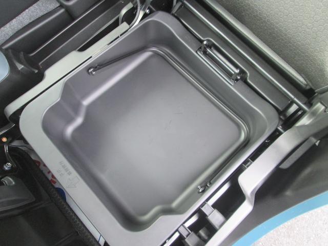 ����Ȃ̉��ɃX�b�L�����[�ł���A����ȃV�[�g�A���_�[�{�b�N�X�B�{�b�N�X�̎��O�����\�ŁA���̂܂܎����o�����Ƃ��ł��܂���