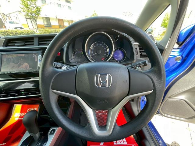 フィット 13G・Sパッケージ 衝突被害軽減ブレーキシステム ナビ スマートキー アイドリングストップ アルミホイール ドライブレコーダー プッシュスタート(14枚目)