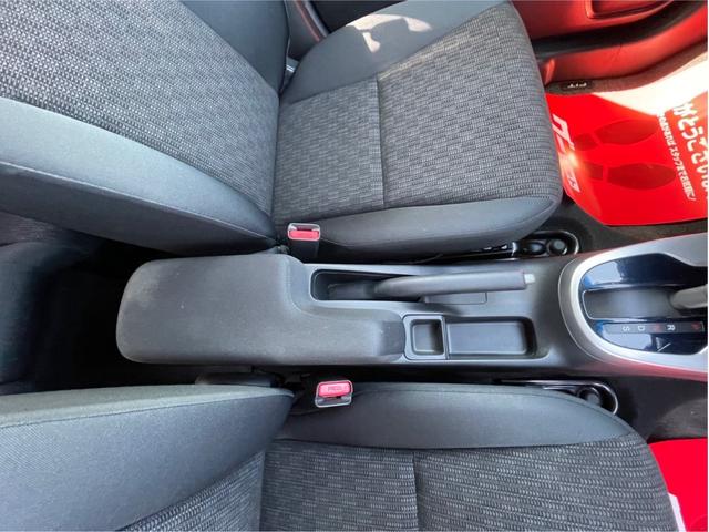 フィット 13G・Sパッケージ 衝突被害軽減ブレーキシステム ナビ スマートキー アイドリングストップ アルミホイール ドライブレコーダー プッシュスタート(20枚目)