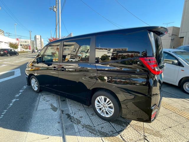 ノア Ｓ－Ｇ　両側パワースライドドア　ナビＴＶ　バックカメラ　Ｂｌｕｅｔｏｏｔｈ　ビルトインＥＴＣ　ドライブレコーダー　８人乗り　フォグランプ（5枚目）