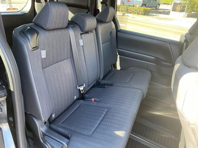 ノア Ｓ－Ｇ　両側パワースライドドア　ナビＴＶ　バックカメラ　Ｂｌｕｅｔｏｏｔｈ　ビルトインＥＴＣ　ドライブレコーダー　８人乗り　フォグランプ（9枚目）