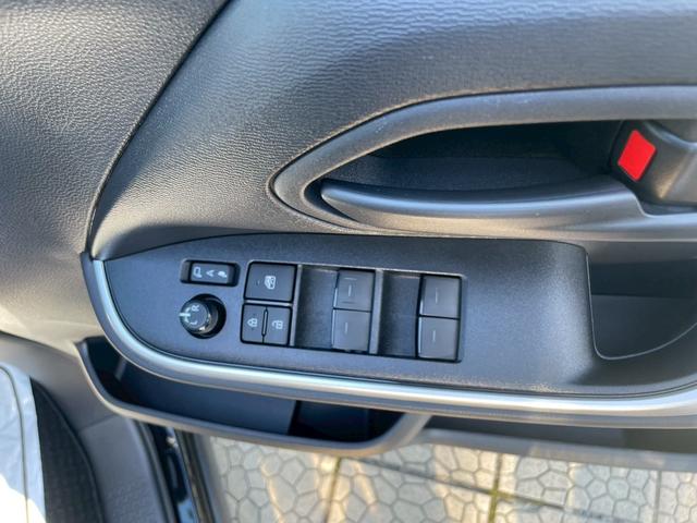 ノア Ｓ－Ｇ　両側パワースライドドア　ナビＴＶ　バックカメラ　Ｂｌｕｅｔｏｏｔｈ　ビルトインＥＴＣ　ドライブレコーダー　８人乗り　フォグランプ（17枚目）