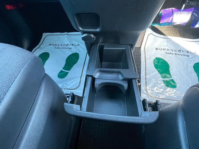 ノア Ｓ－Ｇ　両側パワースライドドア　ナビＴＶ　バックカメラ　Ｂｌｕｅｔｏｏｔｈ　ビルトインＥＴＣ　ドライブレコーダー　８人乗り　フォグランプ（21枚目）