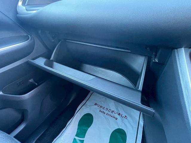 ノア Ｓ－Ｇ　両側パワースライドドア　ナビＴＶ　バックカメラ　Ｂｌｕｅｔｏｏｔｈ　ビルトインＥＴＣ　ドライブレコーダー　８人乗り　フォグランプ（25枚目）