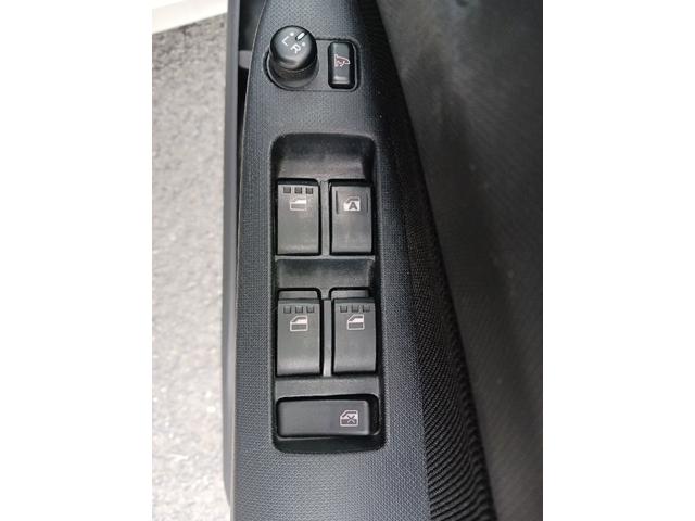 ムーヴ カスタム　Ｘリミテッド　ＥＴＣ　バックカメラ　ナビ　ＴＶ　ＨＩＤ　ＬＥＤヘッドランプ　スマートキー　アイドリングストップ　電動格納ミラー　ベンチシート　ＣＶＴ　盗難防止システム　ＡＢＳ　ＣＤ　ミュージックプレイヤー接続可（10枚目）