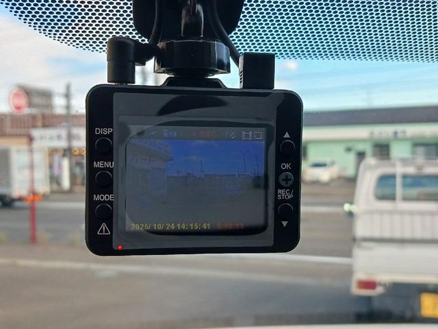 プリウスアルファ Gツーリングセレクション ドライブレコーダー ETC バックカメラ ナビ TV クリアランスソナー オートクルーズコントロール パークアシスト アルミホイール ヘッドライトウォッシャー サンルーフ スマートキー 電動格納ミラー(11枚目)