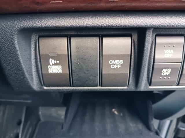 エリシオンプレステージ SZ ETC バックカメラ クリアランスソナー オートクルーズコントロール 衝突被害軽減システム 両側電動スライドドア HID サンルーフ スマートキー シートヒーター 3列シート パワーシート(8枚目)