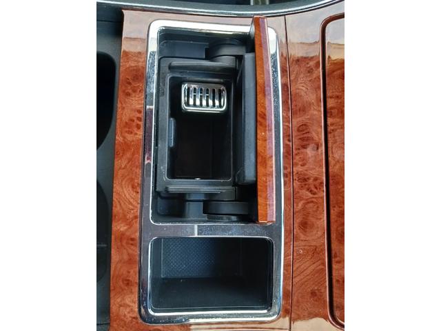 エリシオンプレステージ SZ ETC バックカメラ クリアランスソナー オートクルーズコントロール 衝突被害軽減システム 両側電動スライドドア HID サンルーフ スマートキー シートヒーター 3列シート パワーシート(30枚目)