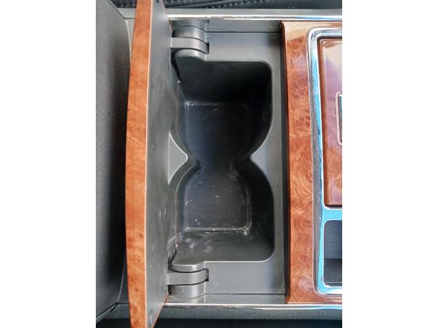 エリシオンプレステージ SZ ETC バックカメラ クリアランスソナー オートクルーズコントロール 衝突被害軽減システム 両側電動スライドドア HID サンルーフ スマートキー シートヒーター 3列シート パワーシート(32枚目)