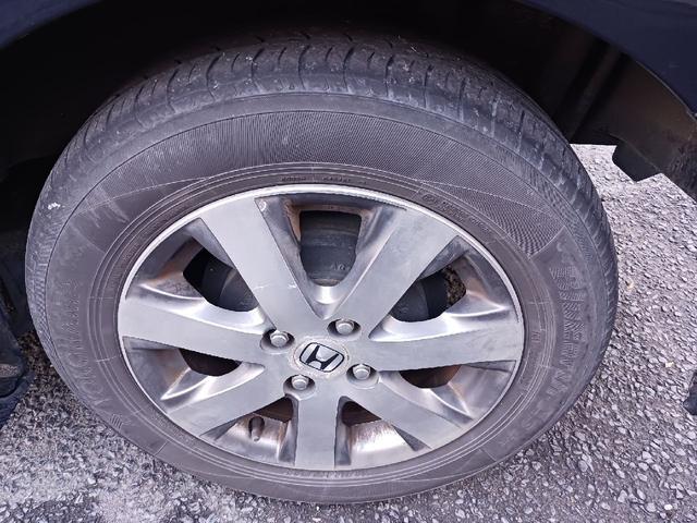 フリード Ｇ　エアロ　ＥＴＣ　ナビ　ＴＶ　両側電動スライドドア　オートライト　ＨＩＤ　スマートキー　電動格納ミラー　３列シート　ウォークスルー　ＣＶＴ　アルミホイール　ＣＤ　盗難防止システム　衝突安全ボディ　ＡＢＳ（19枚目）