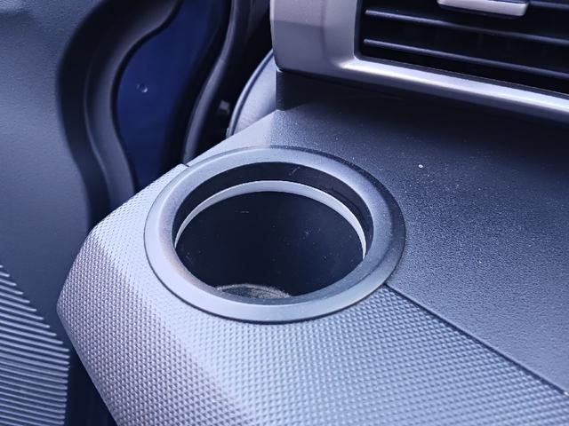 フリード Ｇ　エアロ　ＥＴＣ　ナビ　ＴＶ　両側電動スライドドア　オートライト　ＨＩＤ　スマートキー　電動格納ミラー　３列シート　ウォークスルー　ＣＶＴ　アルミホイール　ＣＤ　盗難防止システム　衝突安全ボディ　ＡＢＳ（37枚目）