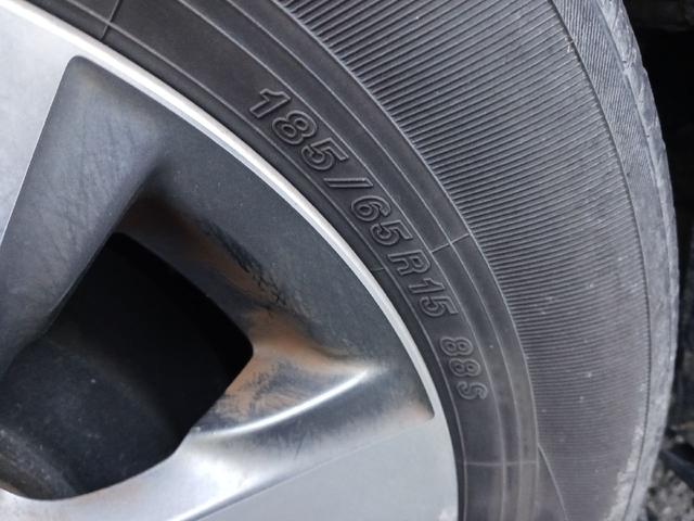 フリード Ｇ　エアロ　ＥＴＣ　ナビ　ＴＶ　両側電動スライドドア　オートライト　ＨＩＤ　スマートキー　電動格納ミラー　３列シート　ウォークスルー　ＣＶＴ　アルミホイール　ＣＤ　盗難防止システム　衝突安全ボディ　ＡＢＳ（38枚目）