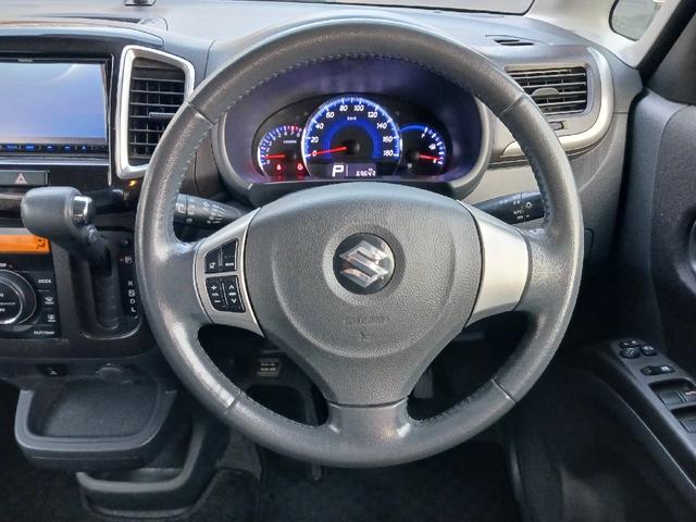 ハンドルの状態が悪いと運転に集中できませんよね。こちらの車、お気軽にお問い合わせください。