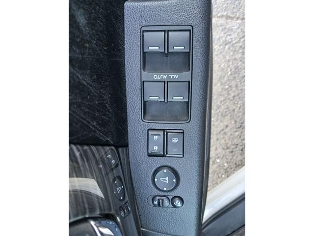 オデッセイ アブソルート　ドライブレコーダー　ＥＴＣ　全周囲カメラ　ナビ　ＴＶ　クリアランスソナー　オートクルーズコントロール　パークアシスト　衝突被害軽減システム　両側電動スライドドア　スマートキー　アイドリングストップ（27枚目）