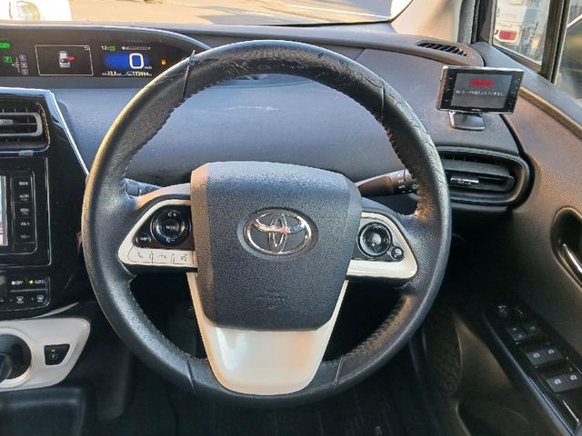 プリウス S ドライブレコーダー ETC バックカメラ TV アルミホイール オートライト LEDヘッドランプ CVT スマートキー 電動格納ミラー 盗難防止システム CD Bluetooth 衝突安全ボディ(3枚目)