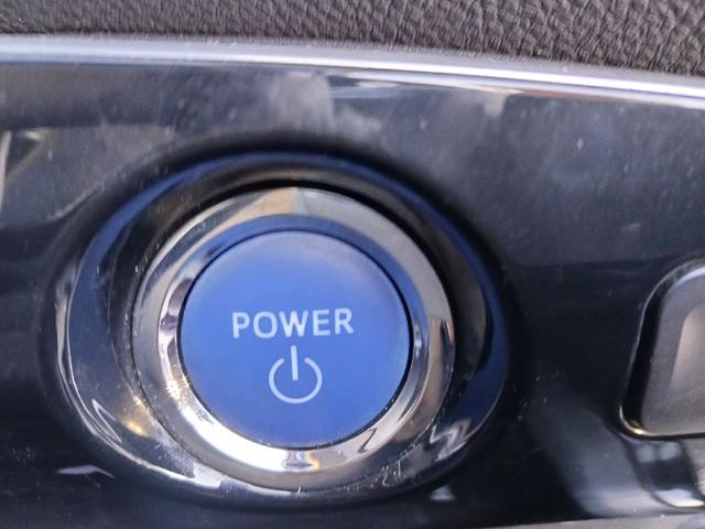 プリウス S ドライブレコーダー ETC バックカメラ TV アルミホイール オートライト LEDヘッドランプ CVT スマートキー 電動格納ミラー 盗難防止システム CD Bluetooth 衝突安全ボディ(10枚目)