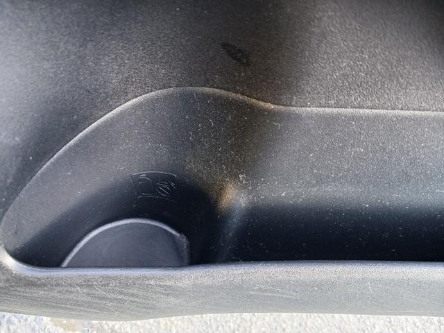 プリウス S ドライブレコーダー ETC バックカメラ TV アルミホイール オートライト LEDヘッドランプ CVT スマートキー 電動格納ミラー 盗難防止システム CD Bluetooth 衝突安全ボディ(38枚目)