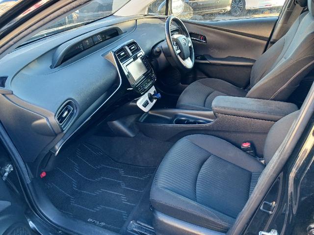 プリウス S ドライブレコーダー ETC バックカメラ TV アルミホイール オートライト LEDヘッドランプ CVT スマートキー 電動格納ミラー 盗難防止システム CD Bluetooth 衝突安全ボディ(41枚目)