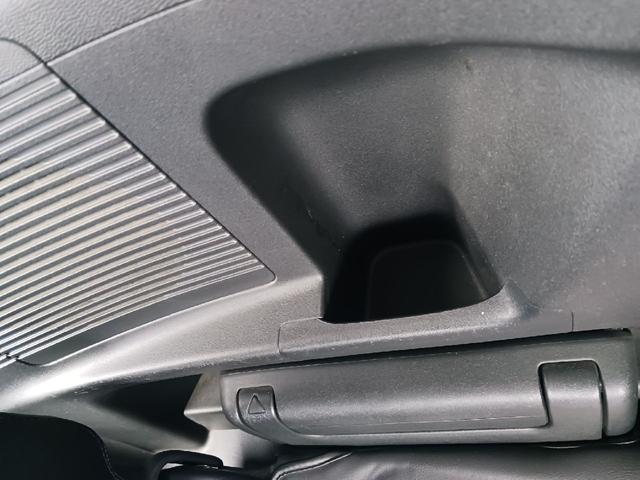 フリード Ｇ　ジャストセレクション　バックカメラ　ナビ　ＴＶ　両側スライド・片側電動　ＨＩＤ　キーレスエントリー　電動格納ミラー　３列シート　ウォークスルー　ＣＶＴ　アルミホイール　ＣＤ　ＤＶＤ再生　ＵＳＢ　Ｂｌｕｅｔｏｏｔｈ（24枚目）