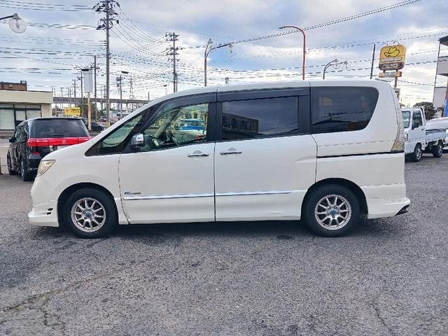 セレナ ハイウェイスター　Ｓ－ハイブリッド　ＥＴＣ　バックカメラ　ナビ　ＴＶ　オートクルーズコントロール　両側電動スライドドア　スマートキー　アイドリングストップ　電動格納ミラー　後席モニター　３列シート　ウォークスルー　ＣＶＴ　アルミホイール（14枚目）