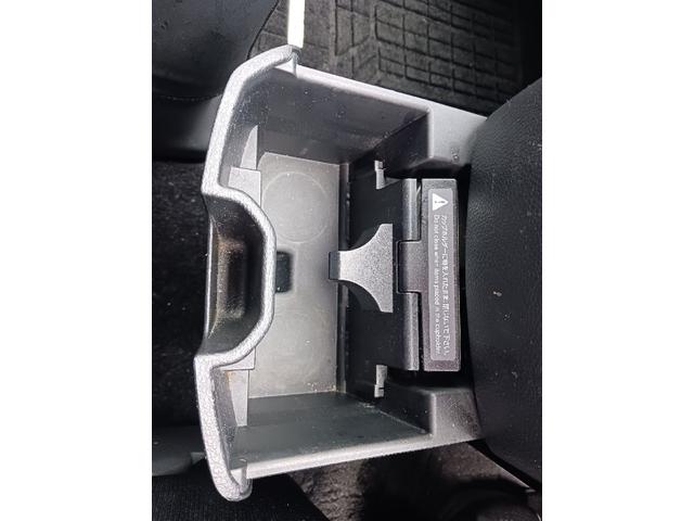 セレナ ハイウェイスター　Ｓ－ハイブリッド　ＥＴＣ　バックカメラ　ナビ　ＴＶ　オートクルーズコントロール　両側電動スライドドア　スマートキー　アイドリングストップ　電動格納ミラー　後席モニター　３列シート　ウォークスルー　ＣＶＴ　アルミホイール（49枚目）