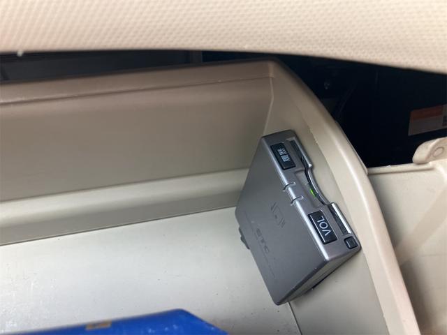 エッセ Ｘ　４ＷＤ　ＥＴＣ　キーレスエントリー　電動格納ミラー　ＡＴ　盗難防止システム　ＣＤ　アルミホイール　衝突安全ボディ　エアコン　パワーステアリング　パワーウィンドウ（6枚目）