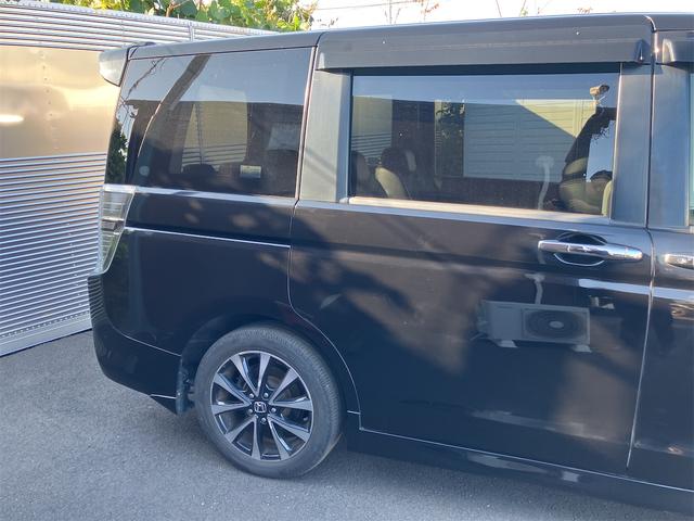 ステップワゴンスパーダ Z クールスピリット ETC バックカメラ TV オートクルーズコントロール 両側電動スライドドア オートライト HID アイドリングストップ 電動格納ミラー 3列シート CVT アルミホイール 100V電源(23枚目)