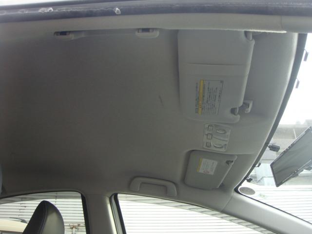 アクア Ｇブラックソフトレザーセレクション　上級グレードＧ　禁煙車　純正エアロ　ブラックレザーシート　純正ナビ　フルセグＴＶ　Ｂｌｕｅｔｏｏｔｈ　バックカメラ　革ハンドル　スマートキー　オートライト　ＥＴＣ　社外１５アルミホイール　寒冷地仕様車（37枚目）