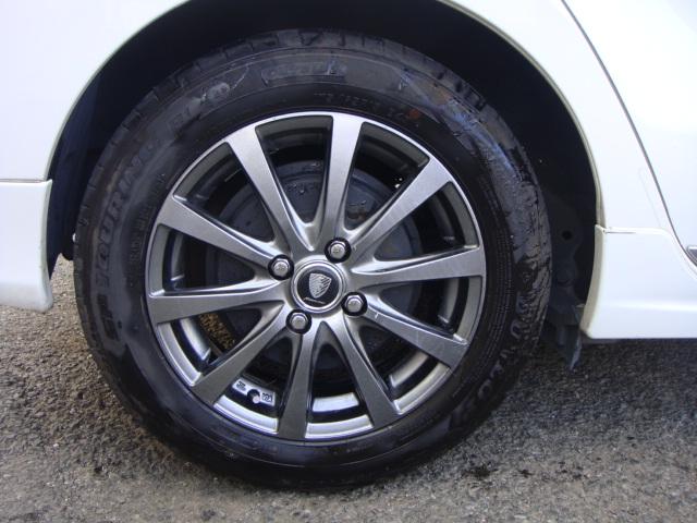 アクア Ｇブラックソフトレザーセレクション　上級グレードＧ　禁煙車　純正エアロ　ブラックレザーシート　純正ナビ　フルセグＴＶ　Ｂｌｕｅｔｏｏｔｈ　バックカメラ　革ハンドル　スマートキー　オートライト　ＥＴＣ　社外１５アルミホイール　寒冷地仕様車（68枚目）