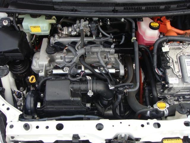 アクア Ｇブラックソフトレザーセレクション　上級グレードＧ　禁煙車　純正エアロ　ブラックレザーシート　純正ナビ　フルセグＴＶ　Ｂｌｕｅｔｏｏｔｈ　バックカメラ　革ハンドル　スマートキー　オートライト　ＥＴＣ　社外１５アルミホイール　寒冷地仕様車（78枚目）