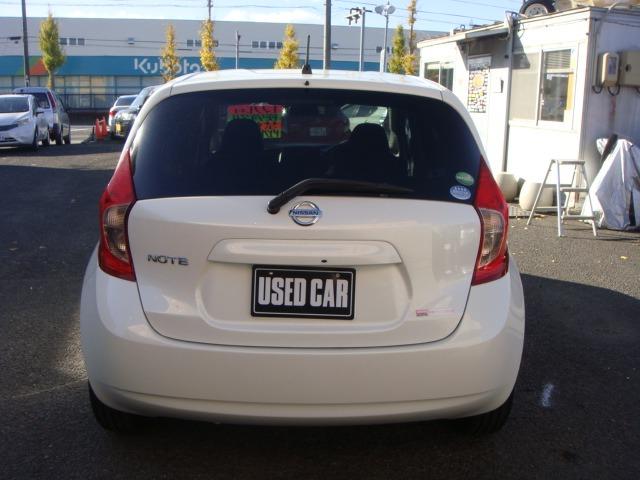 ノート Ｘ　エマージェンシーブレーキパッケージ　ワンオーナー　禁煙車　衝突軽減装置　車線逸脱警報　スマートキー　純正ＳＤナビ　フルセグＴＶ　Ｂｌｕｅｔｏｏｔｈ　Ａストップ　盗難防止システム　横滑り防止装置（6枚目）