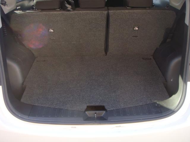 ノート Ｘ　エマージェンシーブレーキパッケージ　ワンオーナー　禁煙車　衝突軽減装置　車線逸脱警報　スマートキー　純正ＳＤナビ　フルセグＴＶ　Ｂｌｕｅｔｏｏｔｈ　Ａストップ　盗難防止システム　横滑り防止装置（22枚目）