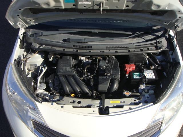 ノート Ｘ　エマージェンシーブレーキパッケージ　ワンオーナー　禁煙車　衝突軽減装置　車線逸脱警報　スマートキー　純正ＳＤナビ　フルセグＴＶ　Ｂｌｕｅｔｏｏｔｈ　Ａストップ　盗難防止システム　横滑り防止装置（40枚目）