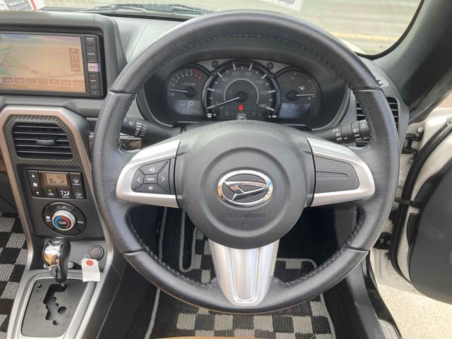 コペン ローブ　オープンカー　ＥＴＣ　ナビ　ＬＥＤヘッドランプ　ＣＶＴ　スマートキー　アイドリングストップ　シートヒーター　アルミホイール　盗難防止システム　衝突安全ボディ　ＡＢＳ　ＥＳＣ　エアコン（2枚目）